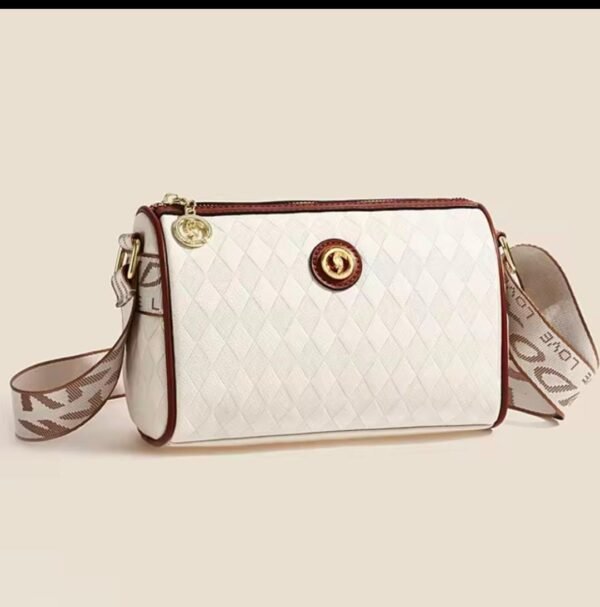 Women’s Lightweight PU Leather Crossbody Handbag – Adjustable Strap Zipper Shoulder Bag (White)